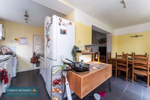 Kitchen/Breakfast Room- click for photo gallery